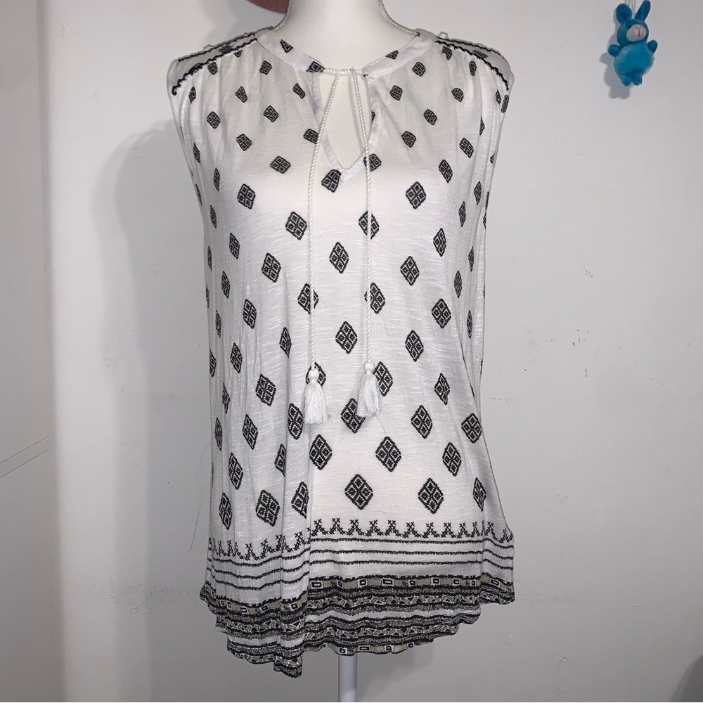 Lucky Brand | White Sleeveless Top